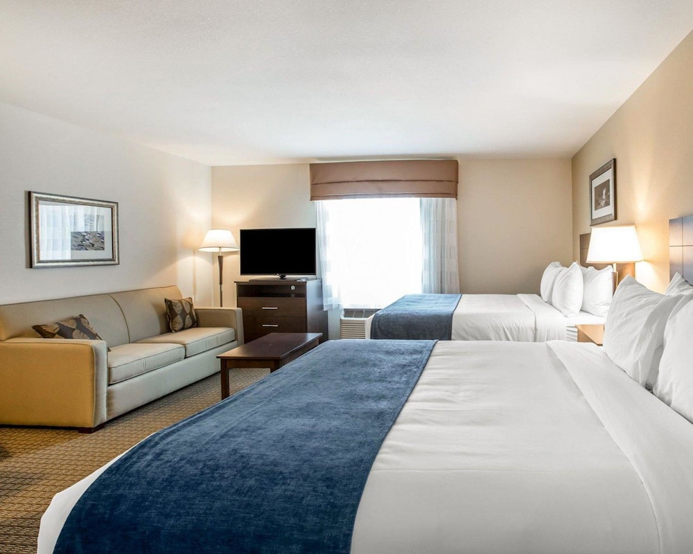 Suite, Multiple Beds, Non Smoking photo 1