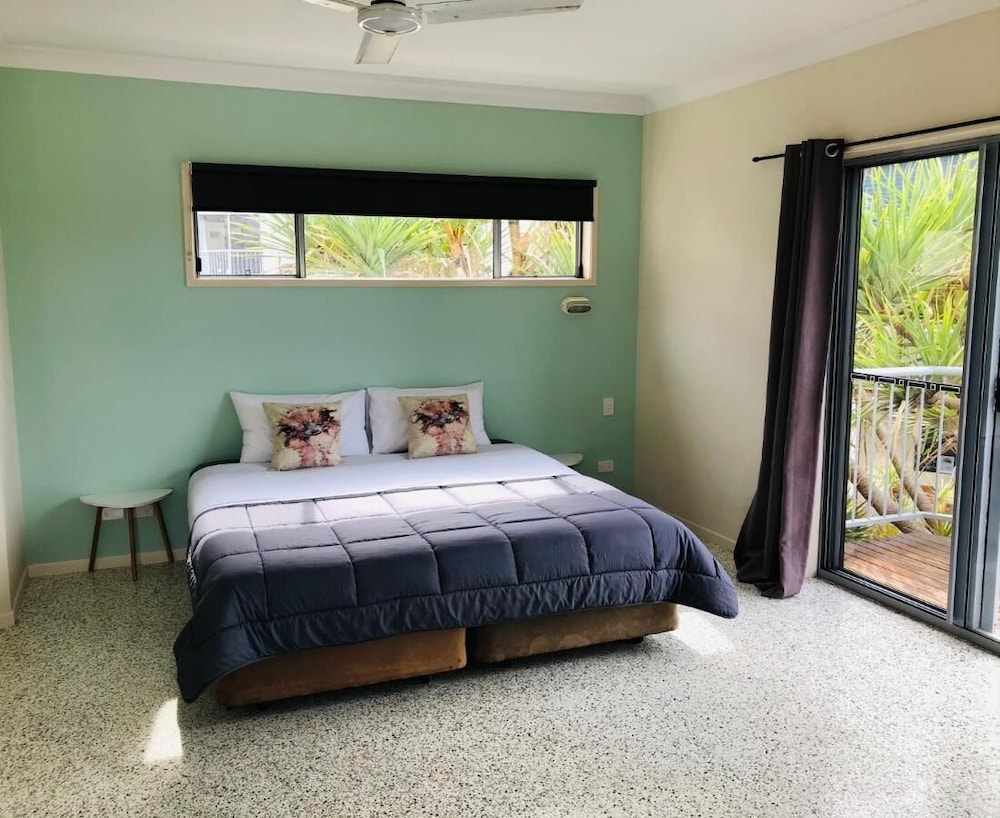 Standard Double Room, Balcony, Pool View