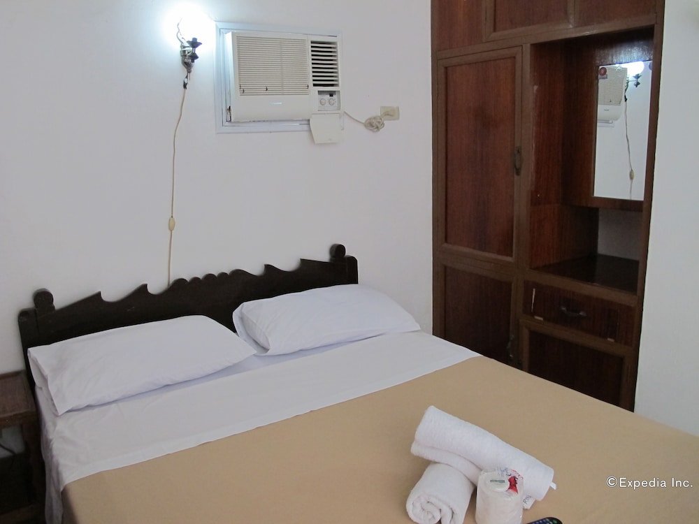 Standard Pool-Side Rooms