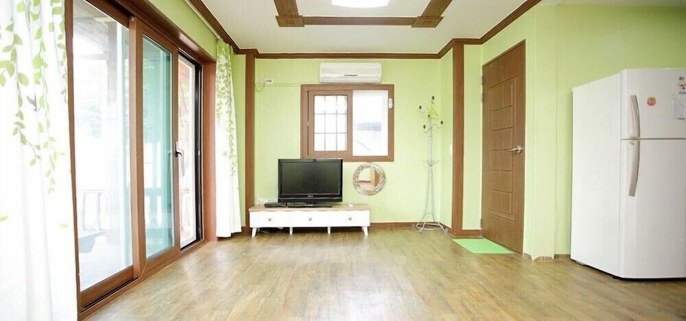 Room (Saesori) - Photo 8