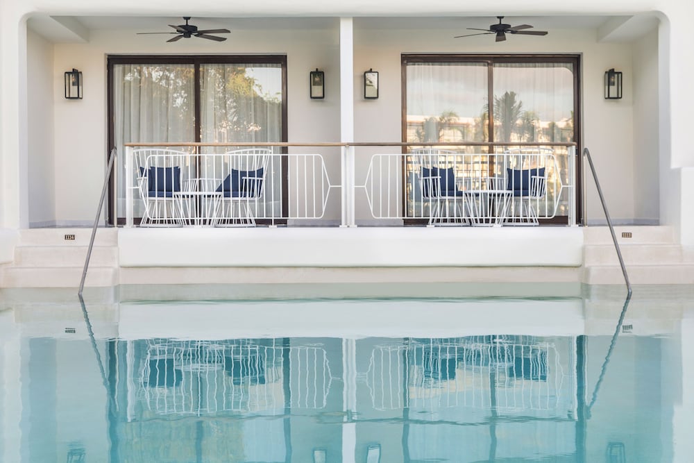 Junior Suite El Beso Swim Up