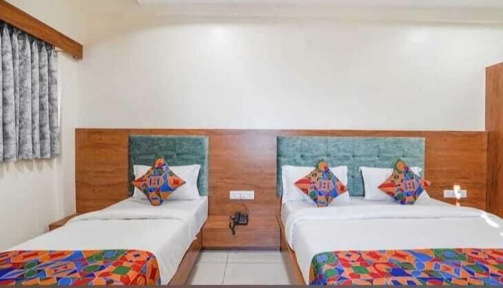 Deluxe Room, City View photo 2