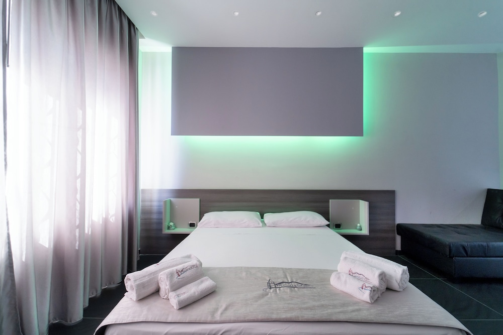 Standard Double Room, Annex Building (Piazza Mercato) photo 2