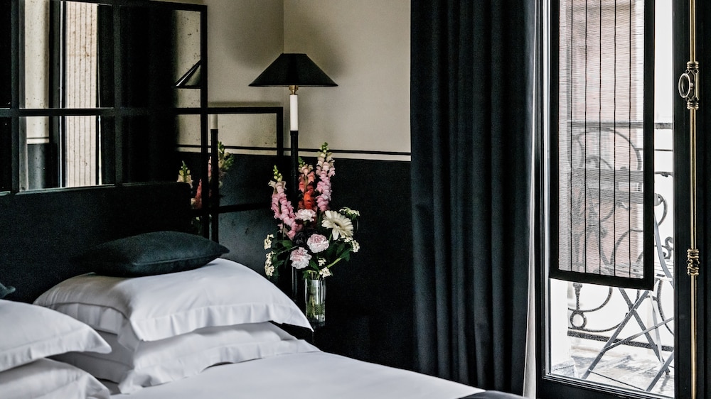 Classic Room, Balcony