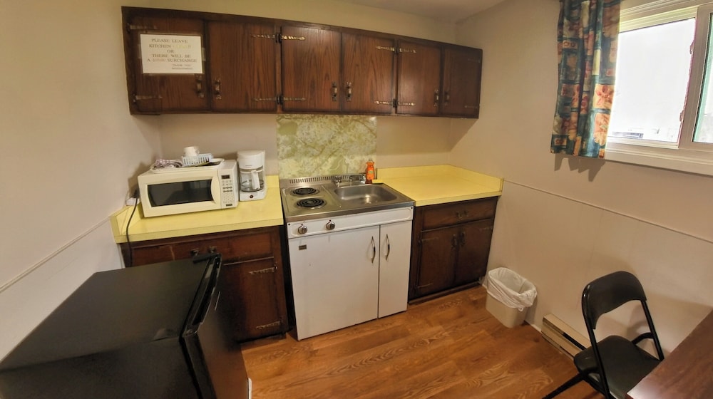 Family Suite, 2 Queen Beds,+ Sofa Bed With Kitchen photo 3