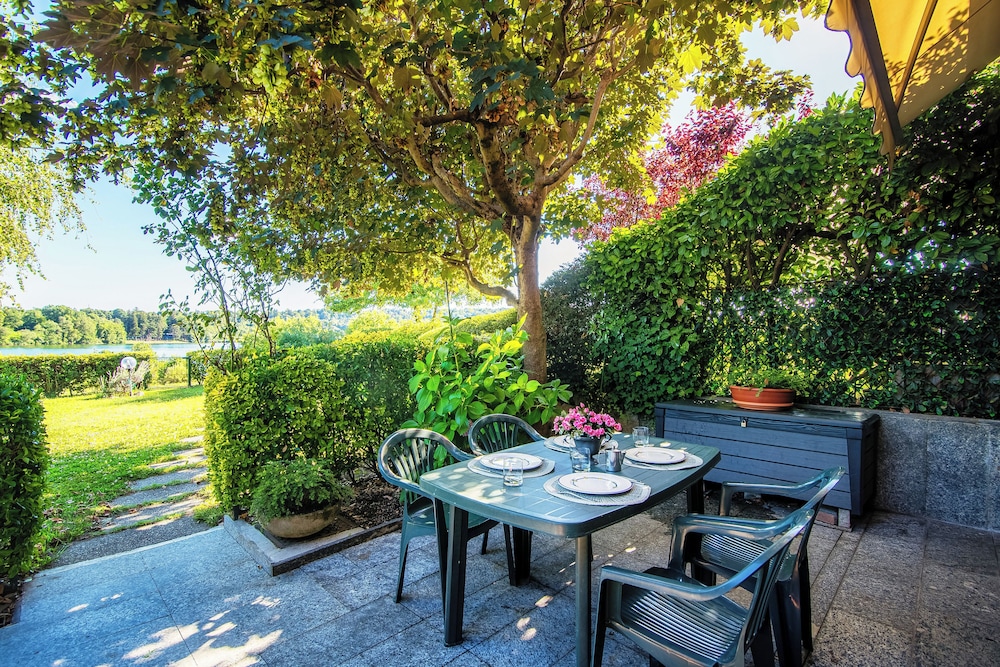 Apartment, Patio, Lake View
