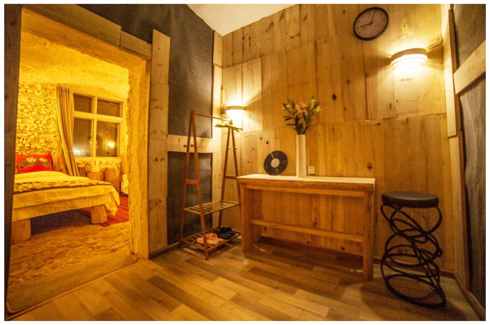 Signature Twin Room