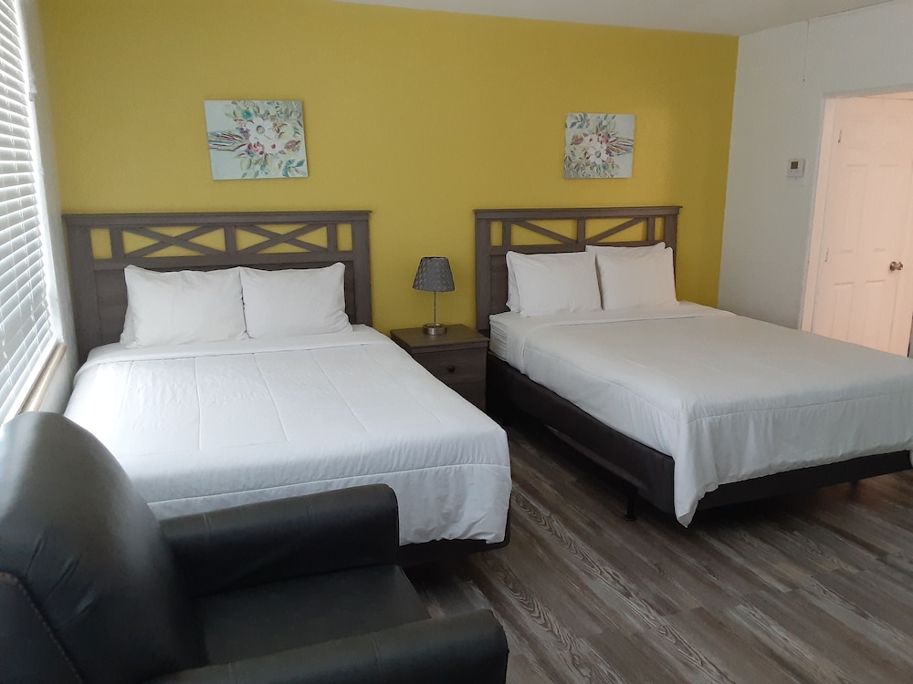 Standard Room, 2 Queen Beds