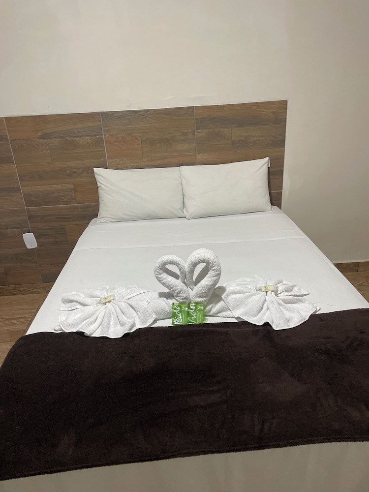 Deluxe Double or Twin Room - Photo 18