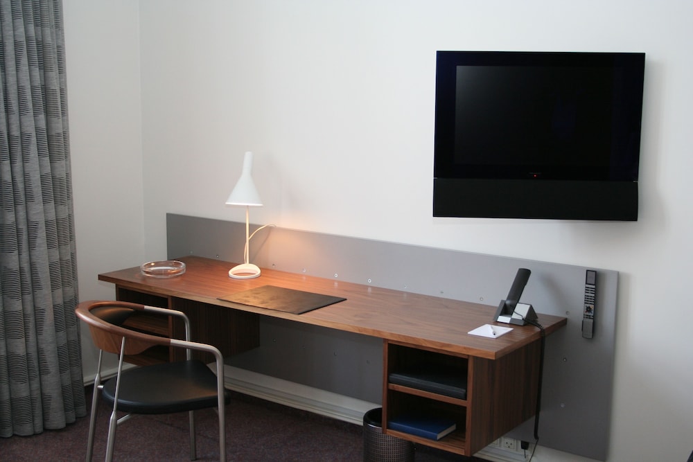 Executive Room, Partial Bay View, Annex Building - Photo 3