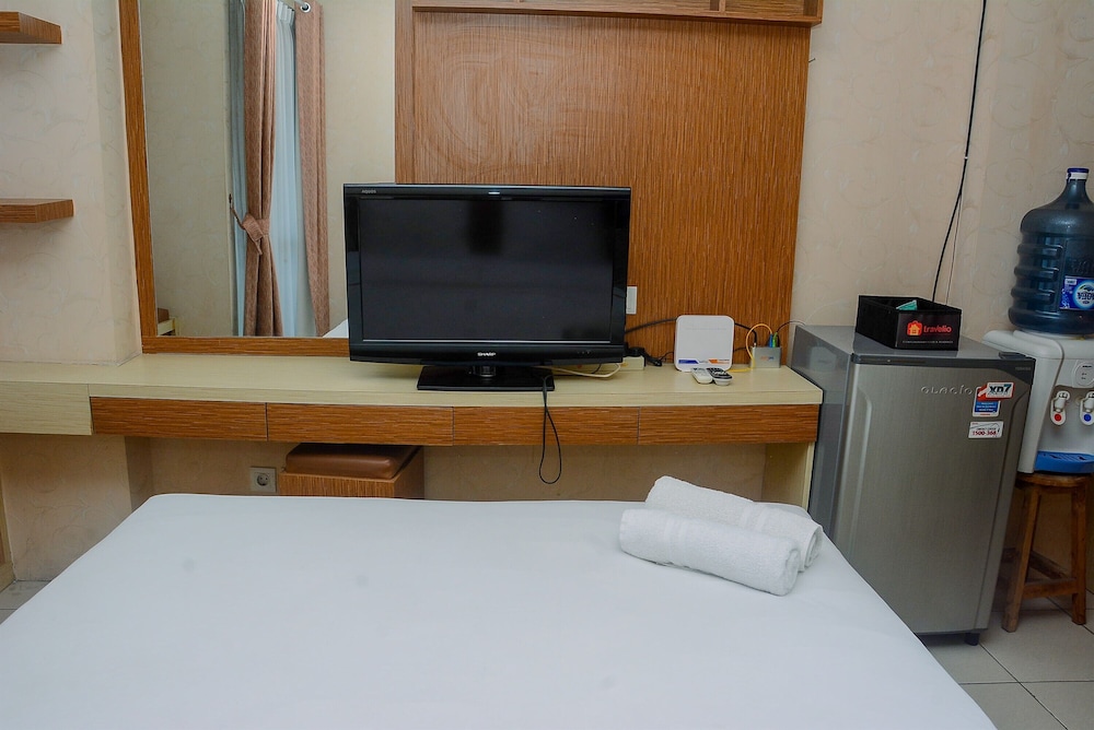 Room - Photo 9