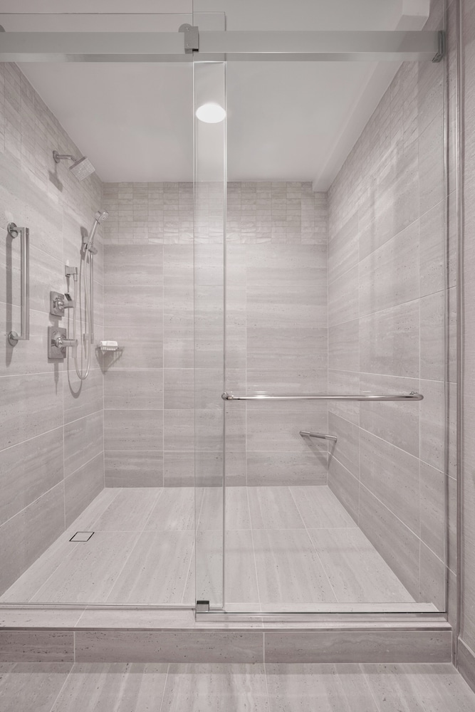 Suite, 1 King Bed (Canyon) - Photo 13