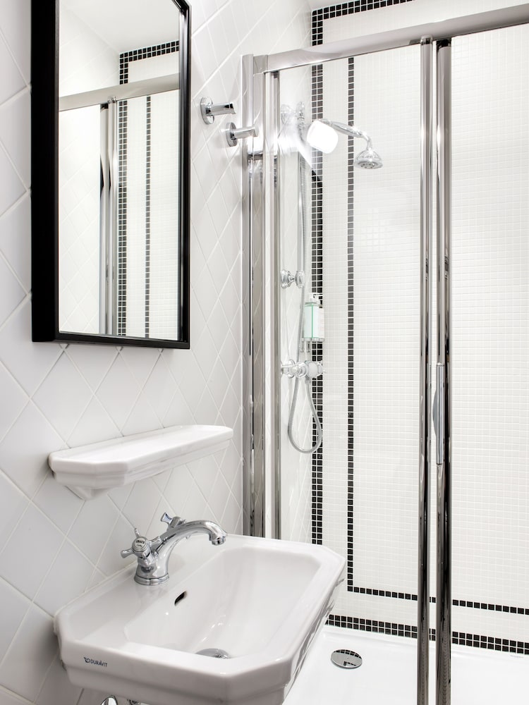 Superior Double or Twin Room photo 2