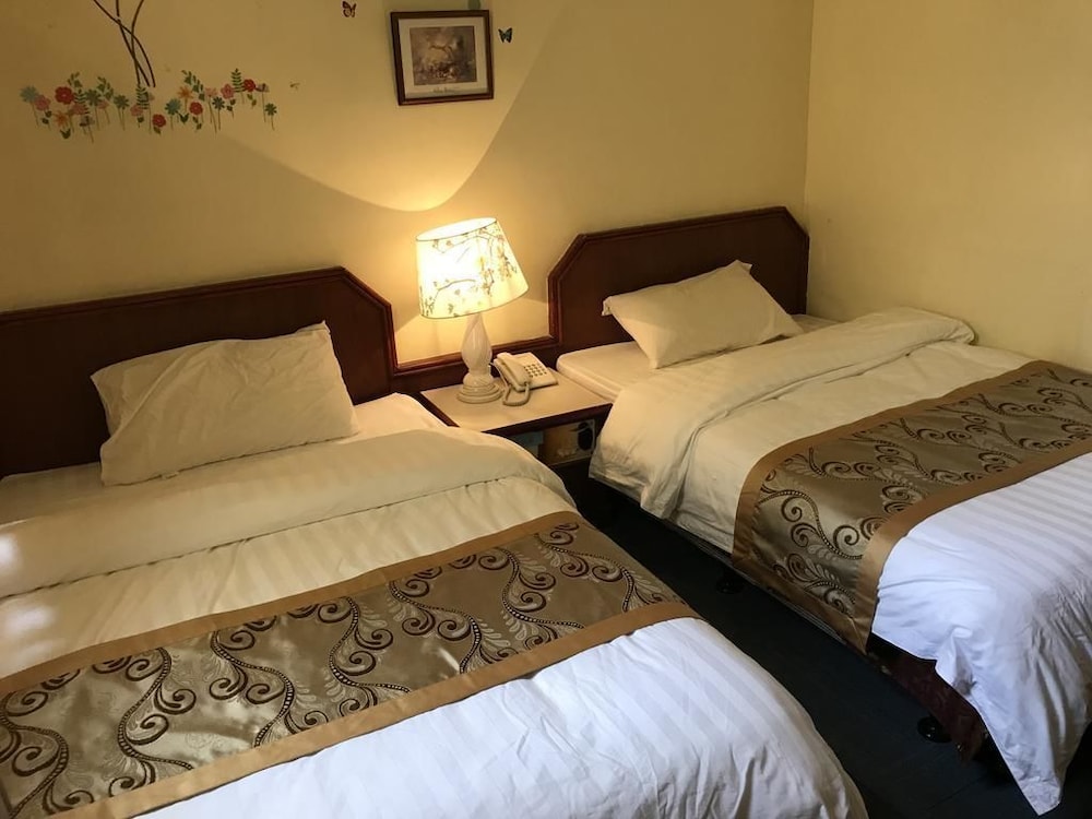 Standard Twin Room photo 2