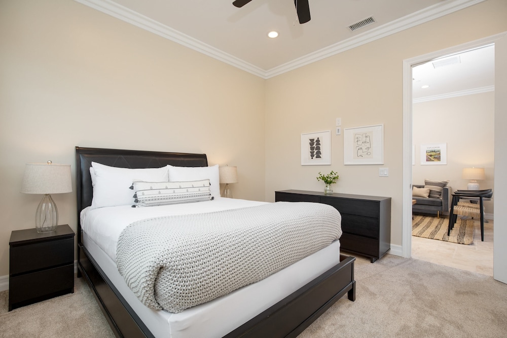 House (Multiple Bedrooms)