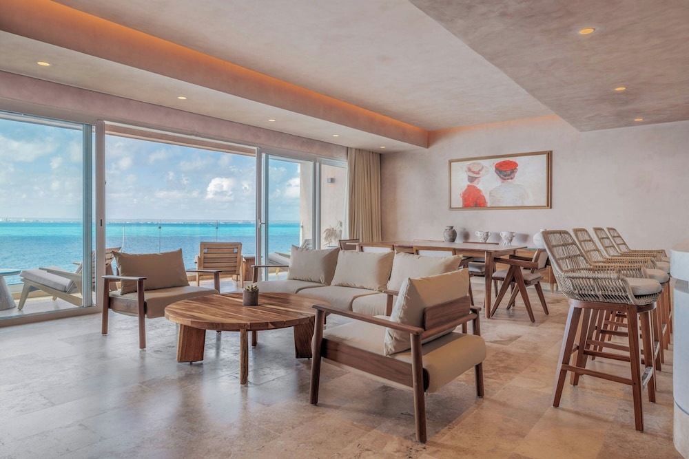 Presidential Suite, 1 King Bed, Balcony, Oceanfront