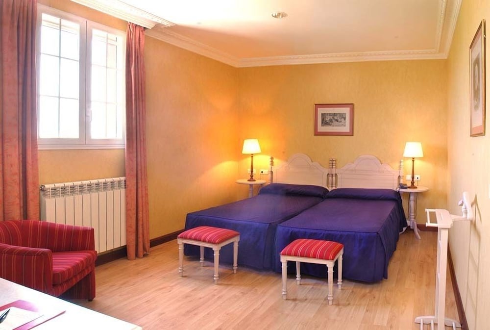 Double Room - Photo 2