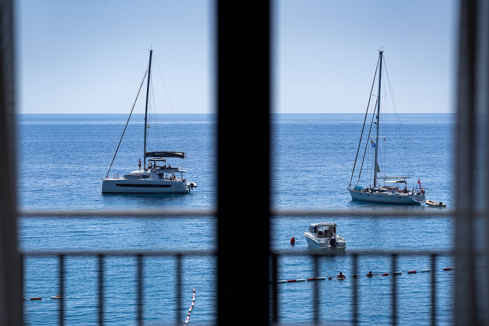 Premium Double or Twin Room, Sea View - Photo 23