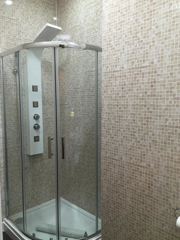Luxury Suite, Ensuite - Photo 6