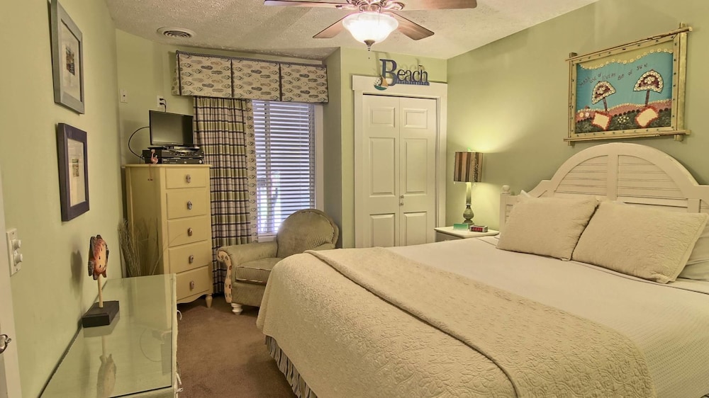 Grand Condo, 2 Bedrooms