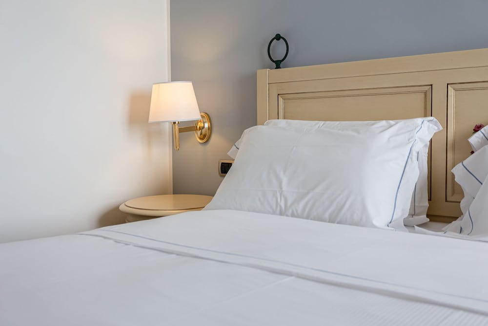 Standard Double or Twin Room, Partial Sea View photo 1