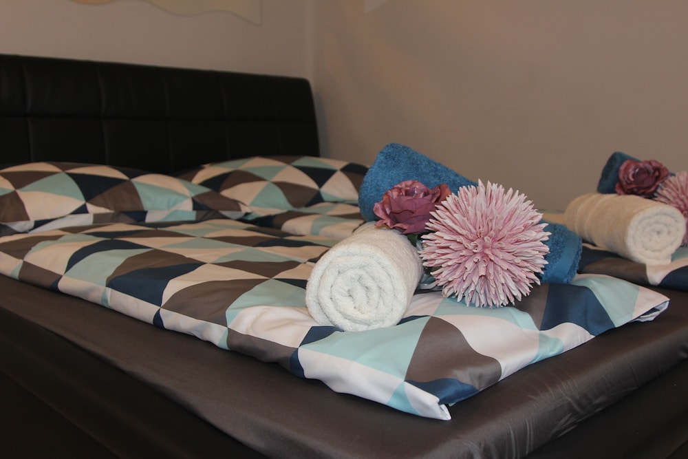 Apartment photo 3