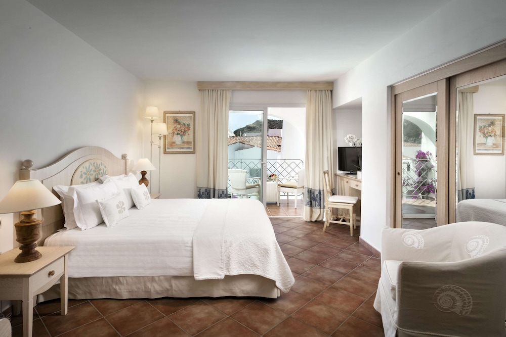 Superior Room, Garden View
