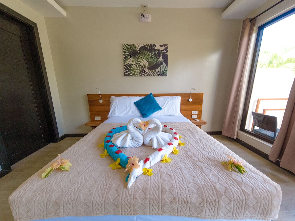 Deluxe Room - Photo 5