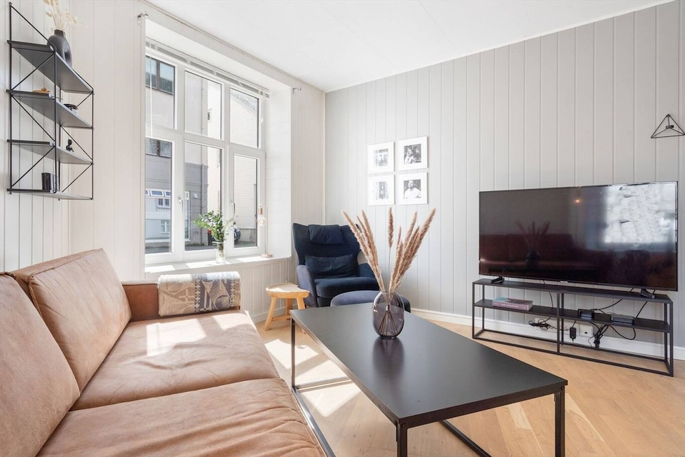 Cozy 1-bedroom Apartment in Ålesund's Heart, Kuva 7