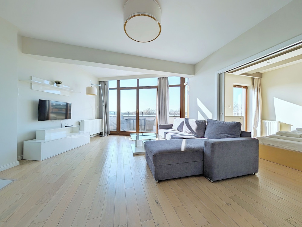 Premier Penthouse, 1 Bedroom (Air Condition) photo 1