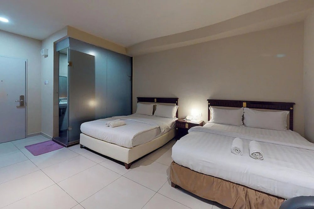 Family Quadruple Room, 2 Queen Beds
