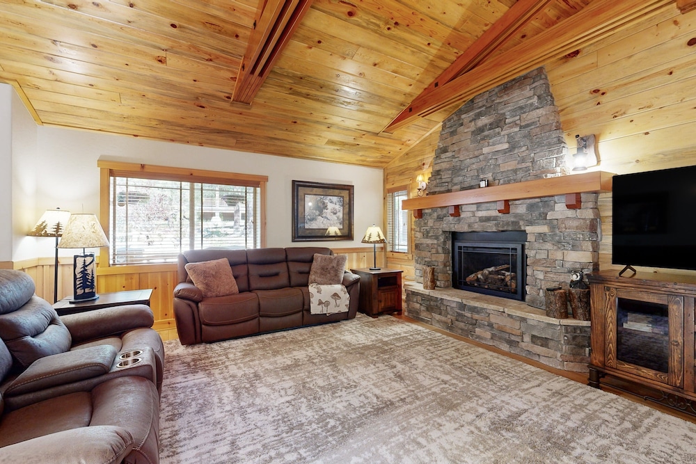 Cabin, Multiple Beds, Pool Access, Mountain View (VC708)
