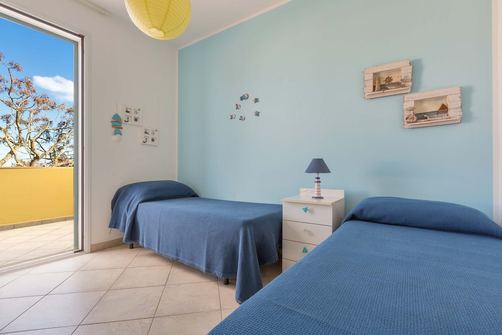 Villa photo 1