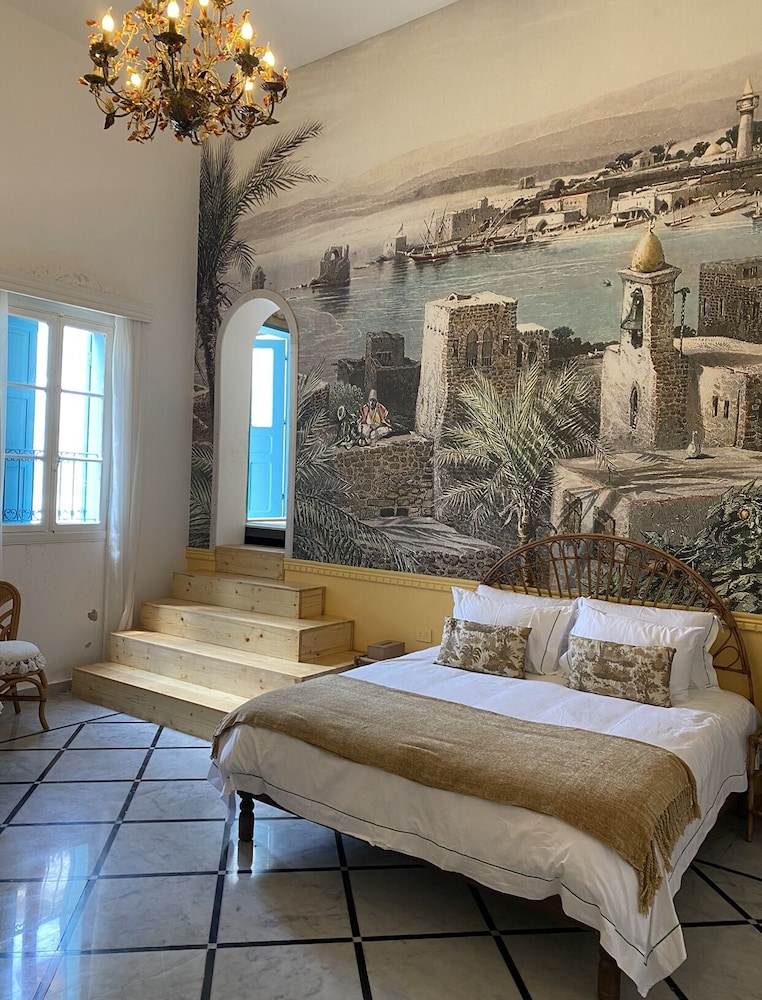 Exclusive Suite, 1 King Bed photo 3
