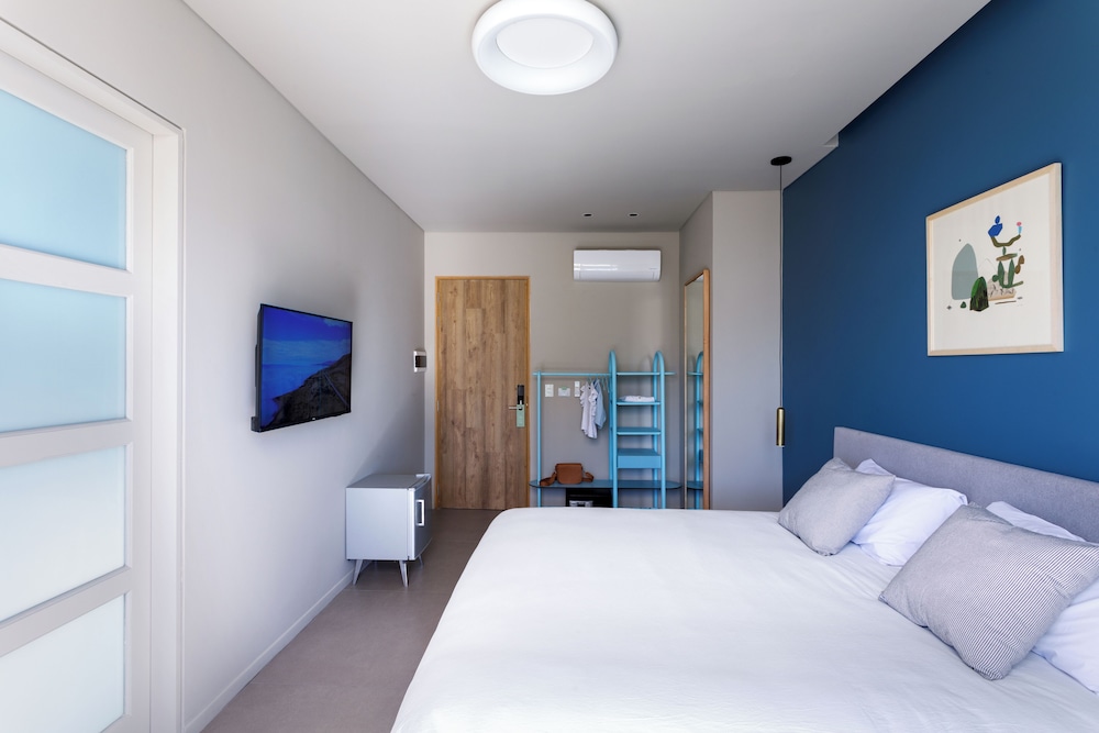Studio Suite, Terrace, City View photo 3