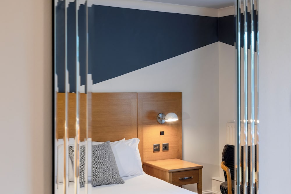 Signature Room - Photo 2