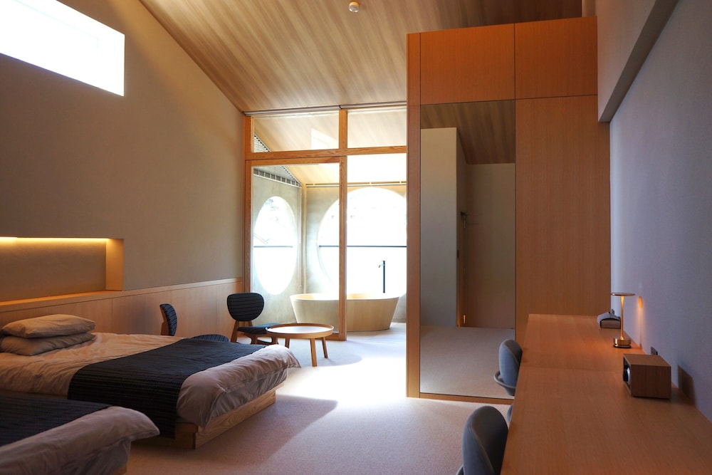 Superior Twin Room with Private Half Outdoor Bath, Non Smoking