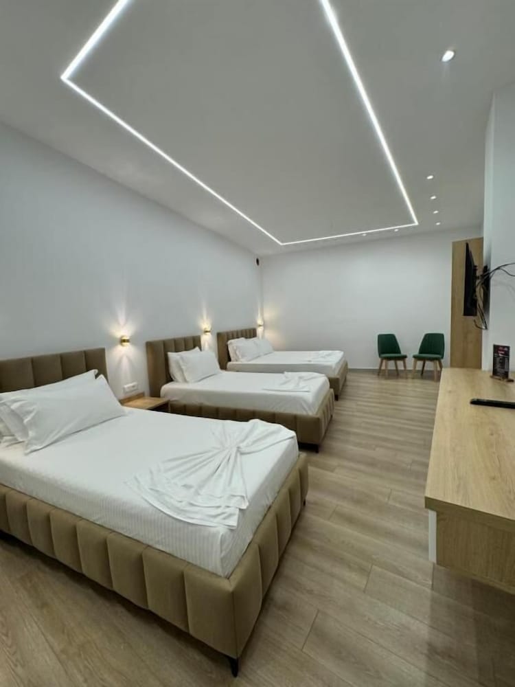 Family Quadruple Room photo 3