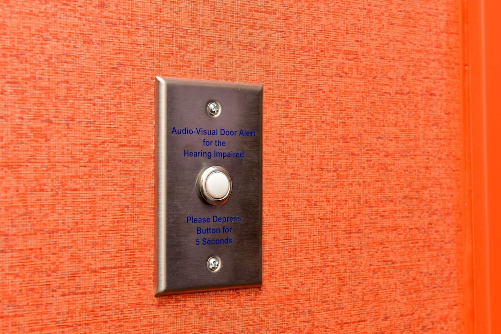 Studio, 1 King Bed, Accessible (Hearing) - Photo 3
