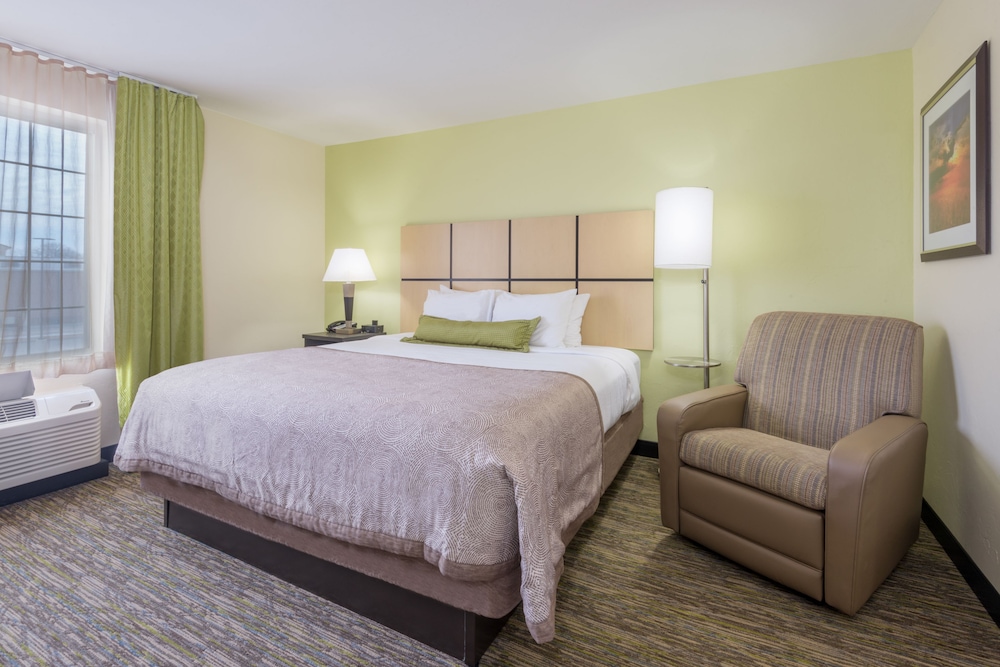 Studio Suite, 2 Queen Beds, Accessible (Mobility Tub) photo 3