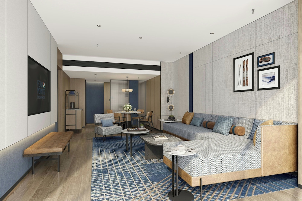 Suite, 1 King Bed with Sofa bed