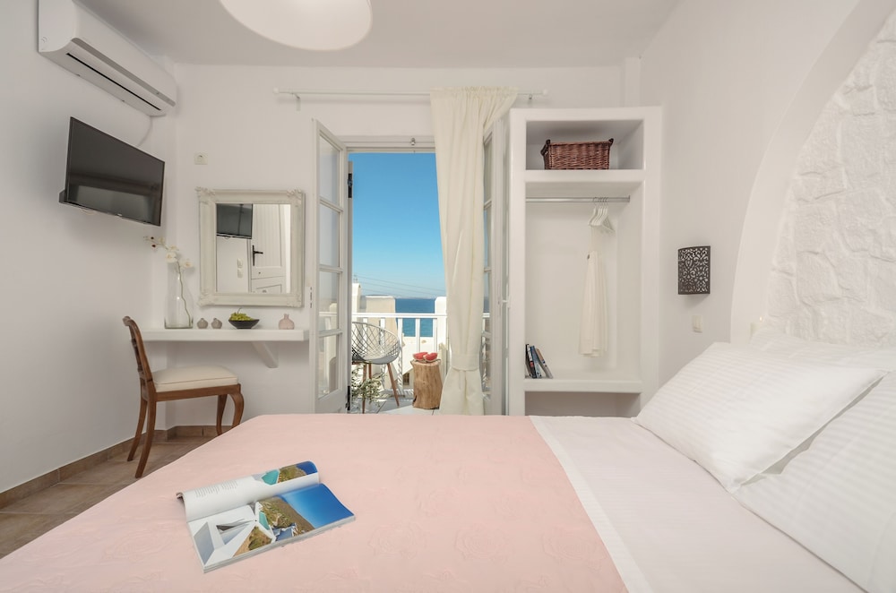 Superior Studio, Sea View