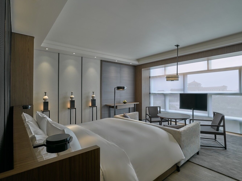 Grand King Room - Photo 2