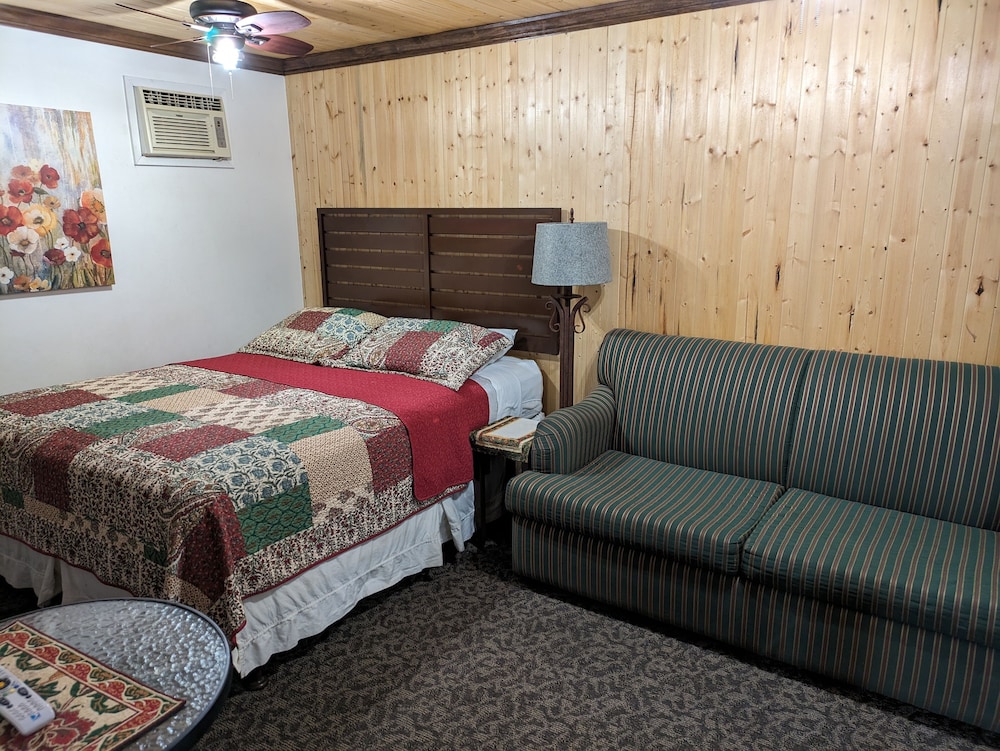 Basic Suite photo 1