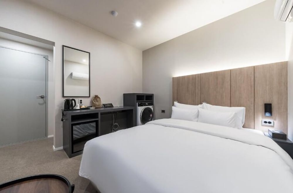 Deluxe Double Room photo 2