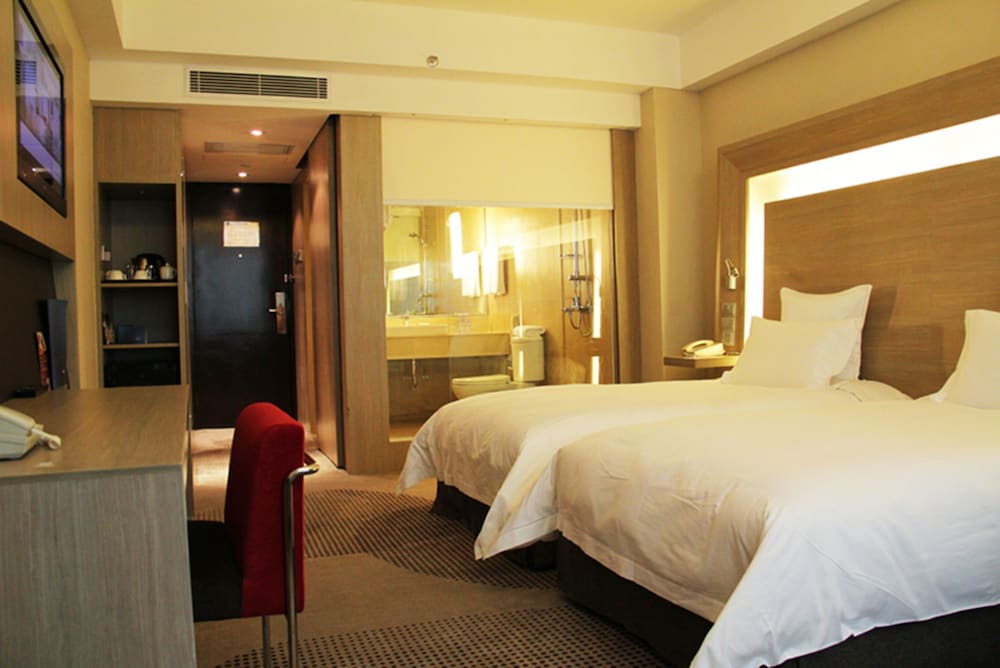 Superior Room, 2 Twin Beds, City View - Photo 1