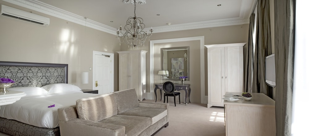 Luxury Room, 1 King Bed photo 2