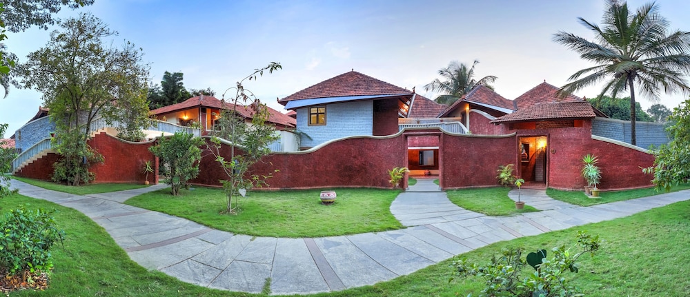 Jacuzzi Villa photo 2