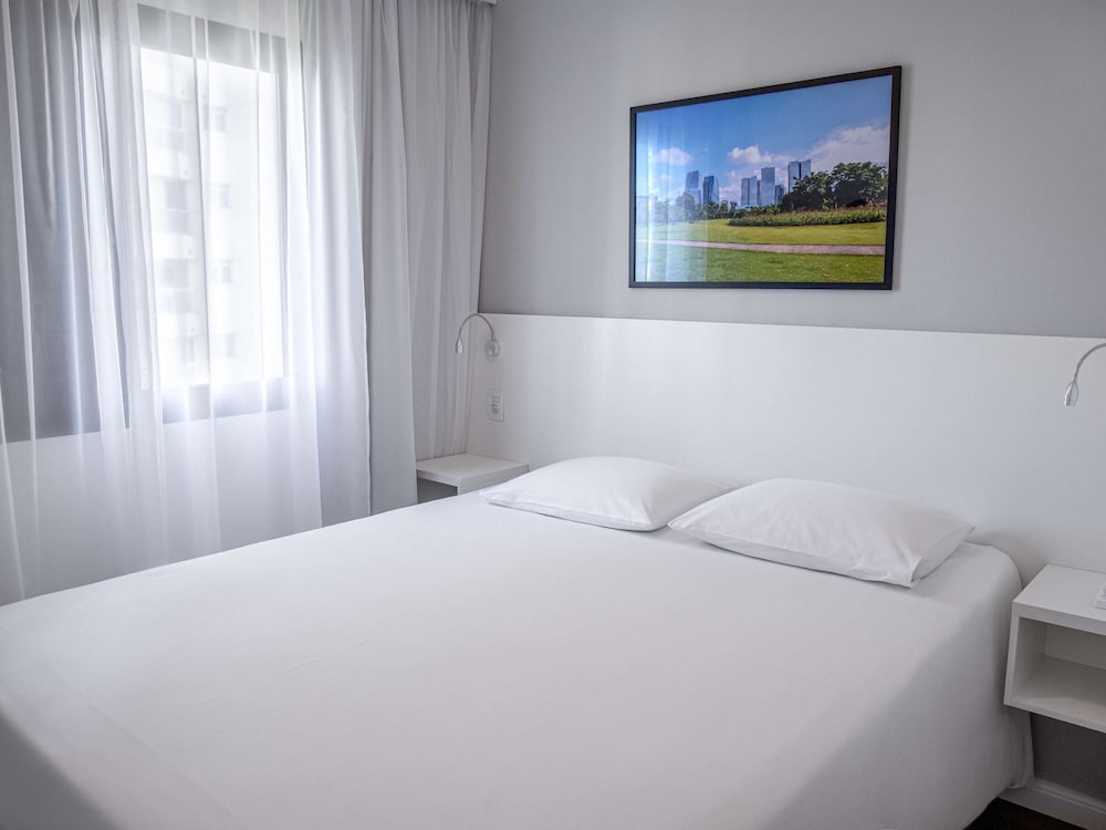 Apartamento superior com 2 camas de casal e 2 banheiros thumbnail 5