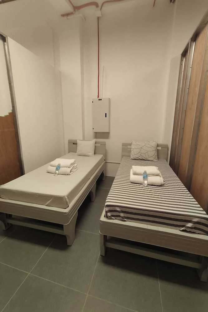 Shared Dormitory, Mixed Dorm